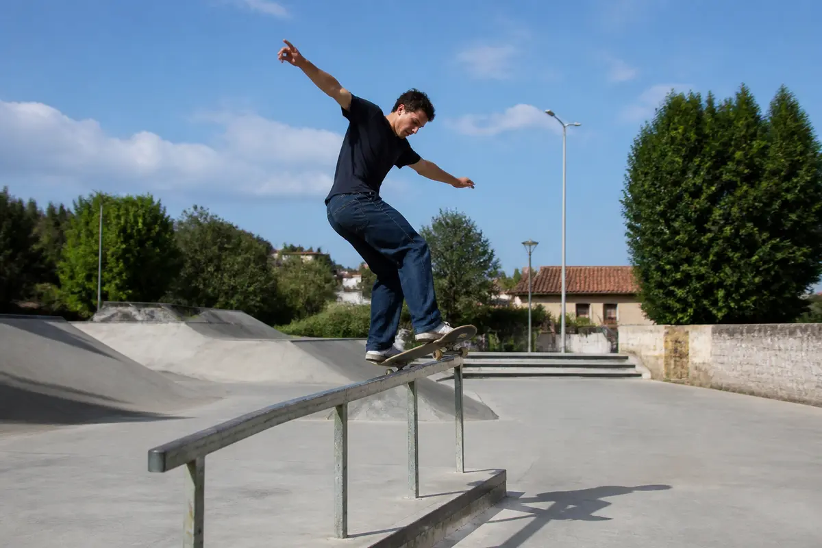 Slide en skate : Techniques de glisse pour maîtriser les tricks !